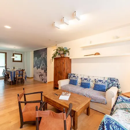 Apartmán Plan Gorret Beautiful Flat In