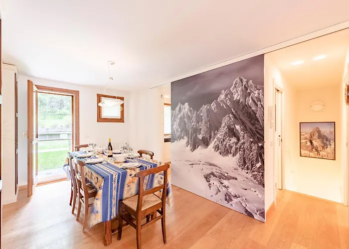 Plan Gorret Beautiful Flat In Κουρμαγιέρ