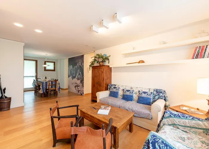 Plan Gorret Beautiful Flat In Διαμέρισμα Κουρμαγιέρ